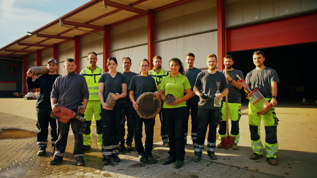 Ingenieurteam von sbt Trier bei der Arbeit im Baustofflabor - Karriere sbt Trier